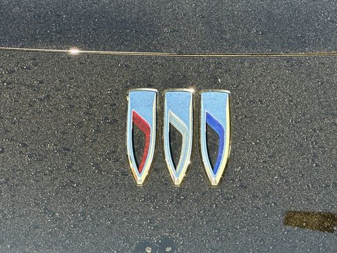 Certified 2024 Buick Envista Preferred w/ Advanced Safety Package image 38