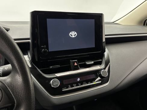 Used 2024 Toyota Corolla LE w/ LE Convenience Package FWD image 19