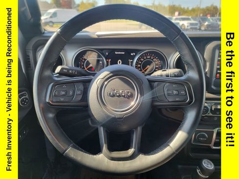 Used 2018 Jeep Wrangler Unlimited Sport S AWD/4WD image 14