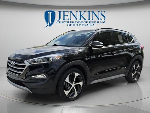Used 2018 Hyundai Tucson Value FWD image 11