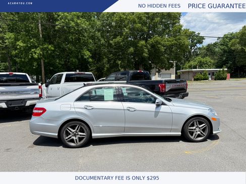 Used 2011 Mercedes-Benz E 550 4MATIC Sedan image 6