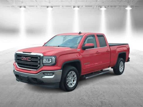 Used 2018 GMC Sierra 1500 SLE w/ SLE Value Package AWD/4WD image 4