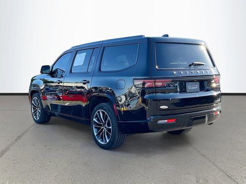 Used 2024 Jeep Wagoneer Series III w/ Premium Group I image 5