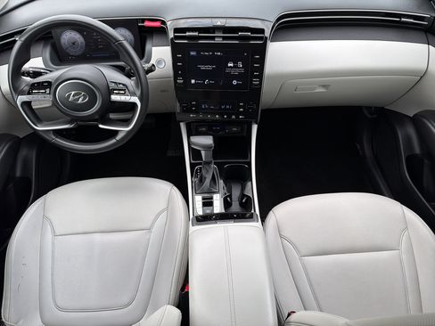 Used 2023 Hyundai Tucson SEL w/ Convenience Package FWD image 3