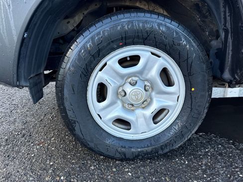 Used 2013 Toyota Tacoma 2WD Regular Cab image 27