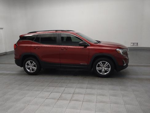 Used 2019 GMC Terrain SLE w/ Driver Convenience Package FWD image 11