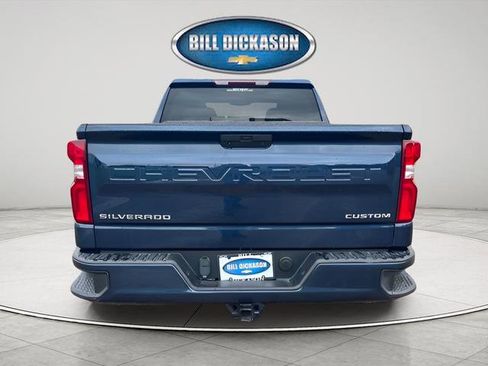 Used 2020 Chevrolet Silverado 1500 Custom w/ Custom Convenience Package AWD/4WD image 6