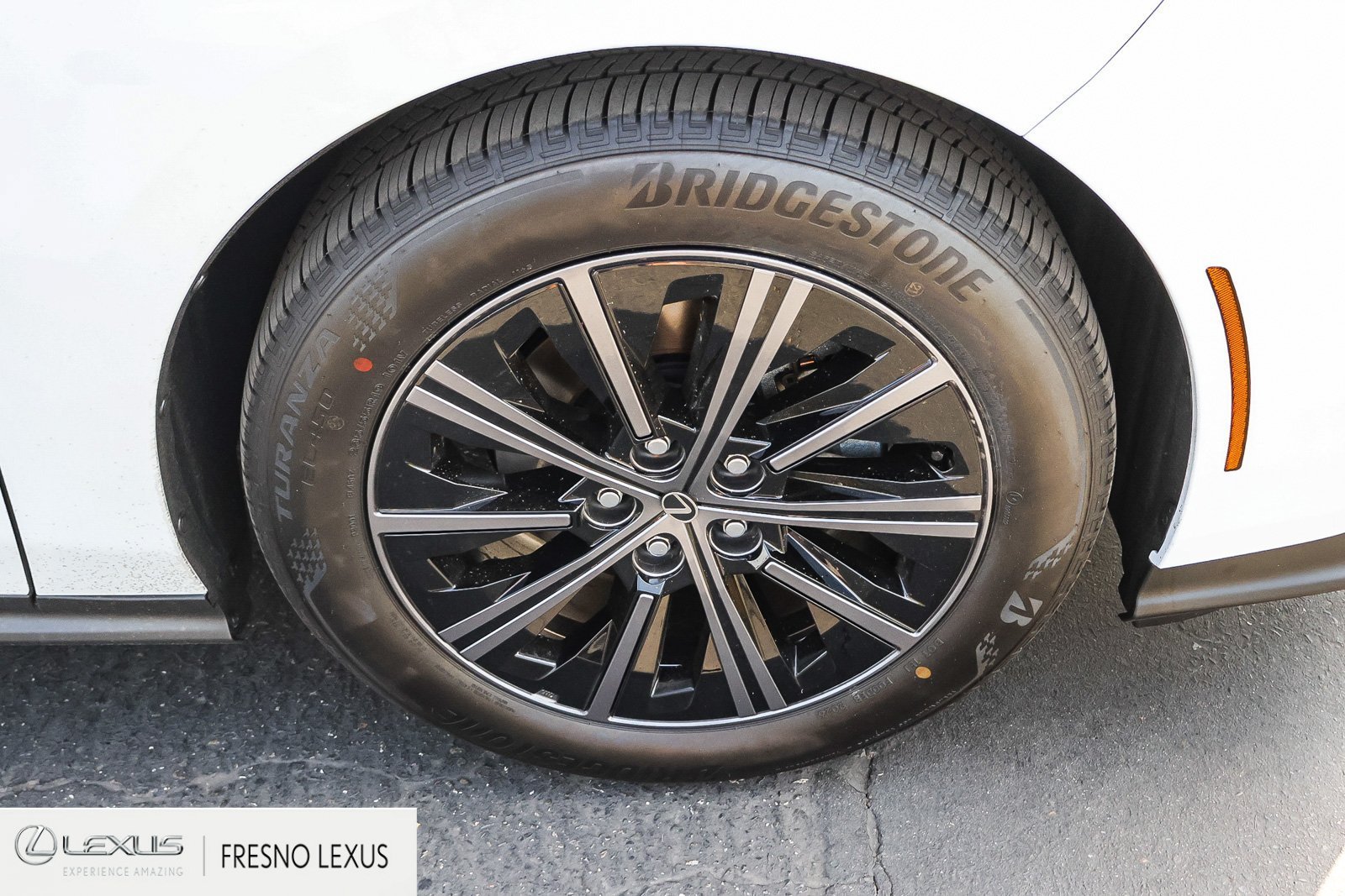 New 2026 Lexus ES 350h w/ Convenience Package FWD image 9
