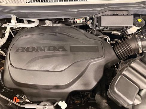 Used 2021 Honda Pilot Touring image 45