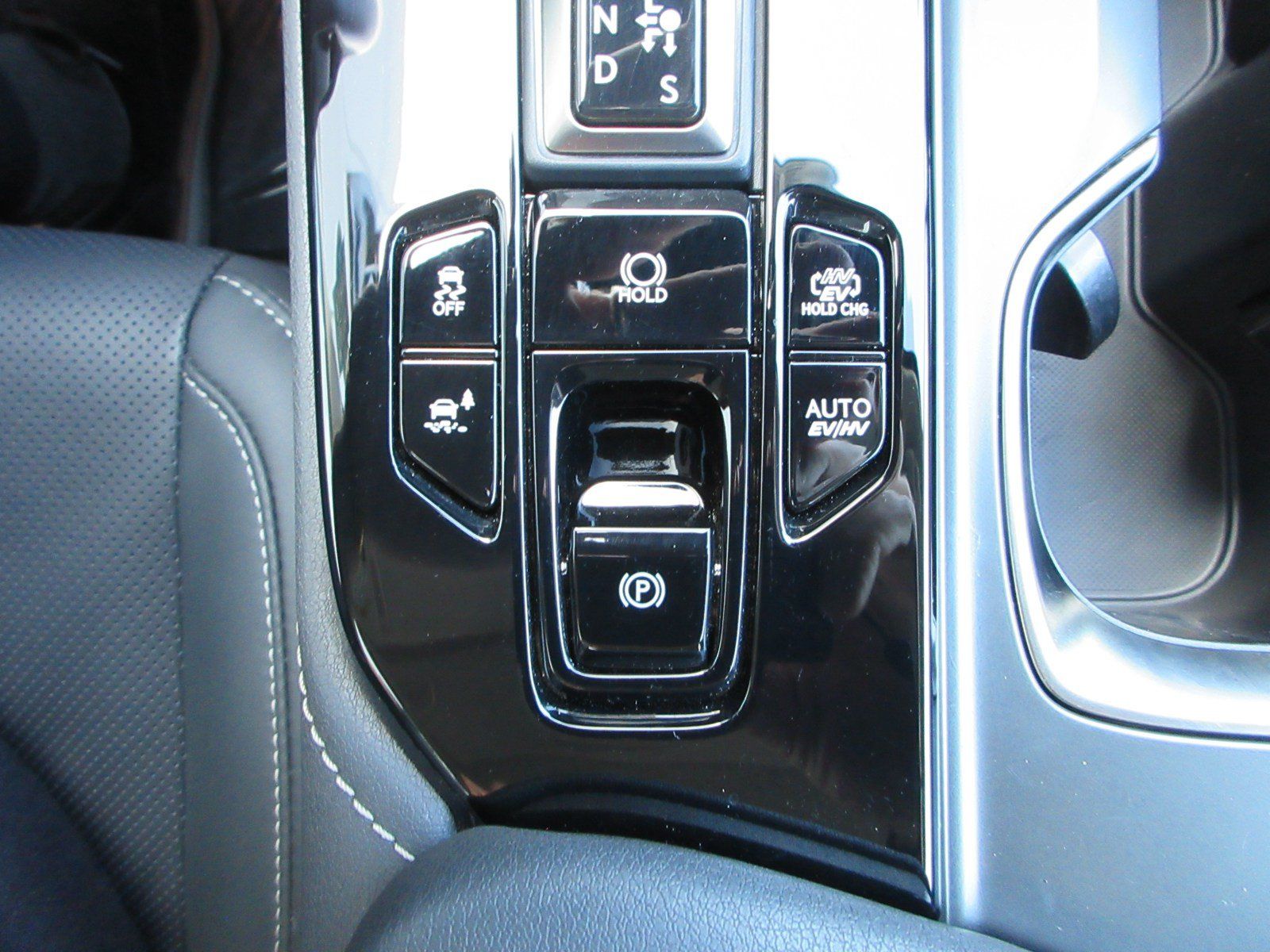 Used 2026 Lexus NX 450h+ AWD w/ Accessory Package (Z2) image 48