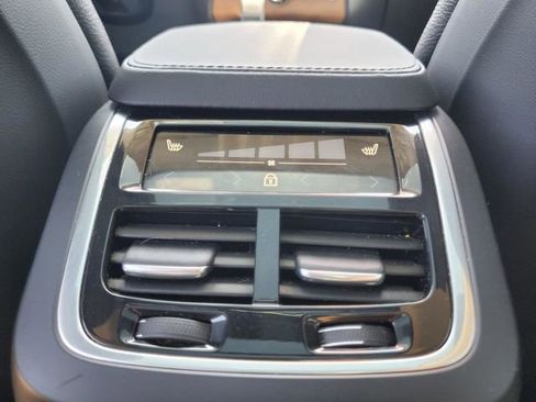 Certified 2023 Volvo XC90 B6 Plus w/ Protection Package Premier AWD/4WD image 30