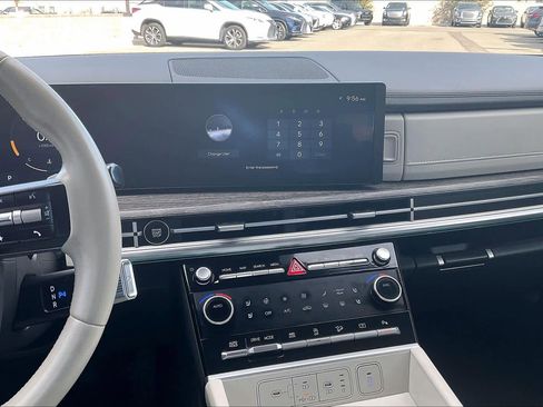 Used 2024 Hyundai Santa Fe Limited image 6