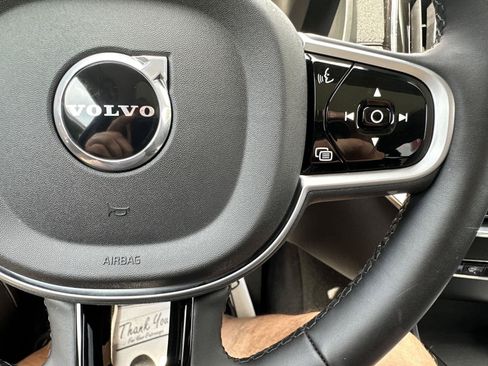 Used 2025 Volvo XC90 B6 Plus AWD/4WD image 31