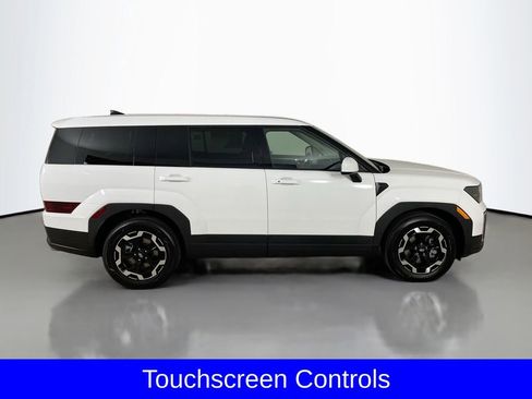 Used 2025 Hyundai Santa Fe SE image 10