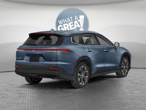 New 2026 Toyota Crown Signia image 2