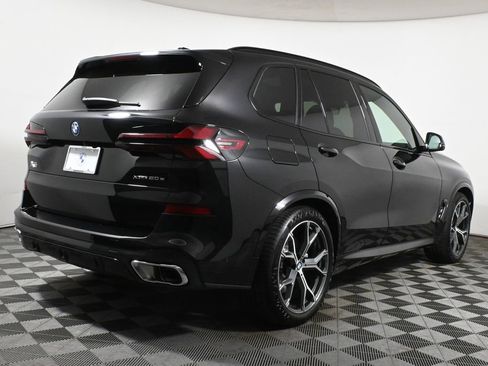 Used 2026 BMW X5 xDrive50e w/ M Sport Package image 7