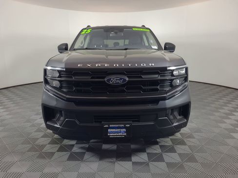 Used 2025 Ford Expedition Max Active image 8