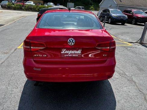 Used 2015 Volkswagen Jetta SE FWD image 6