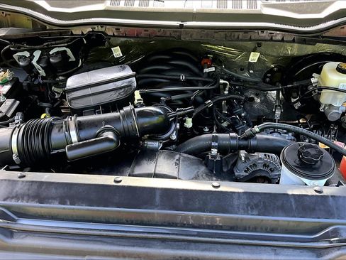 Used 2020 Ford F350 XLT w/ XLT Premium Package AWD/4WD image 9