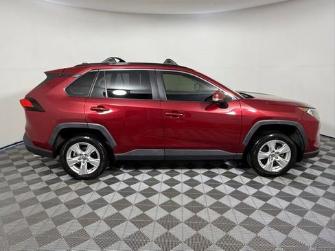 Used 2020 Toyota RAV4 XLE FWD image 7