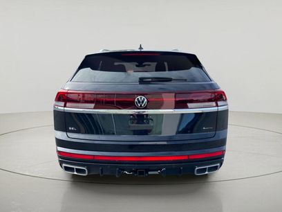 New 2026 Volkswagen Atlas Cross Sport SEL Premium R-Line