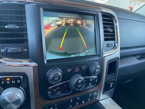 Used 2017 RAM 1500 Laramie image 35