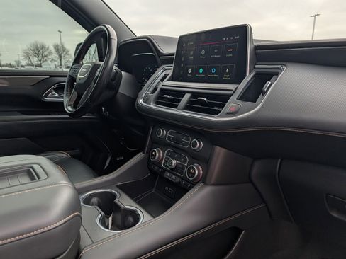 Used 2023 GMC Yukon AT4 w/ AT4 Premium Package image 32