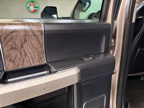 Used 2018 Ford F250 Lariat w/ Camper Package image 44