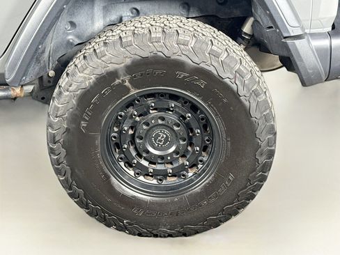 Used 2019 Jeep Wrangler Unlimited Rubicon AWD/4WD image 9