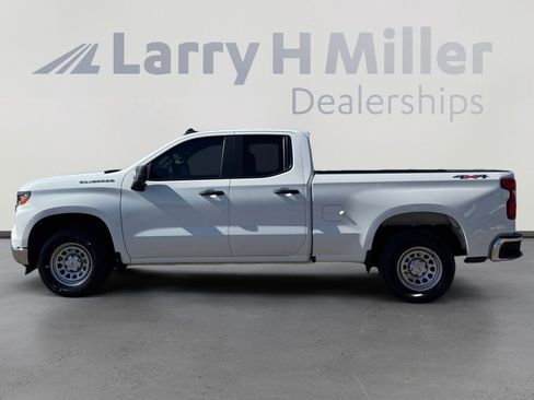 Used 2025 Chevrolet Silverado 1500 W/T w/ WT Value Package AWD/4WD image 2
