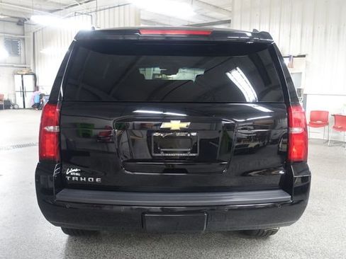Used 2018 Chevrolet Tahoe LT w/ LT Signature Package AWD/4WD image 6