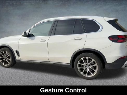 Used 2024 BMW X5 xDrive40i w/ Premium Package AWD/4WD image 17