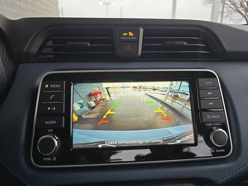 New 2025 Nissan Versa SV image 9