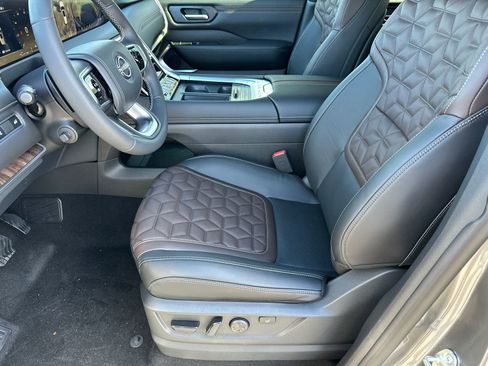 New 2026 Nissan Armada Platinum Reserve image 9