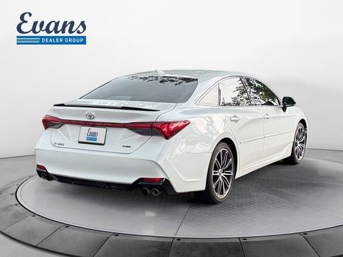 Used 2020 Toyota Avalon XSE image 7