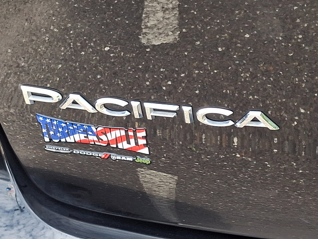 Certified 2026 Chrysler Pacifica Limited FWD image 16