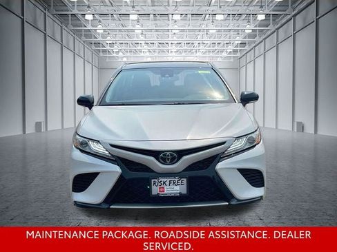 Used 2020 Toyota Camry XSE FWD image 2