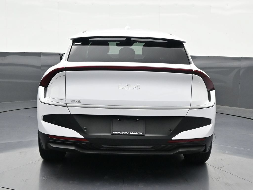Used 2025 Kia EV6 Light RWD image 4