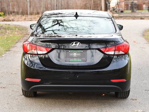 Used 2014 Hyundai Elantra SE w/ Option Group 02 image 5