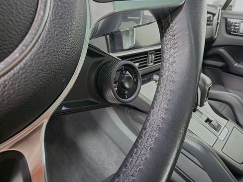 Certified 2019 Porsche Cayenne E-Hybrid AWD/4WD image 21