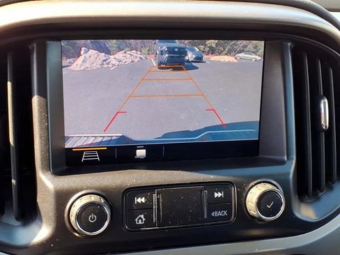 Used 2021 Chevrolet Colorado Z71 w/ Safety Package image 20