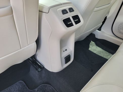 Certified 2023 Buick Envision Avenir AWD/4WD image 40