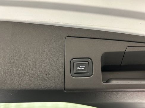 Used 2022 Cadillac XT5 Sportv image 34