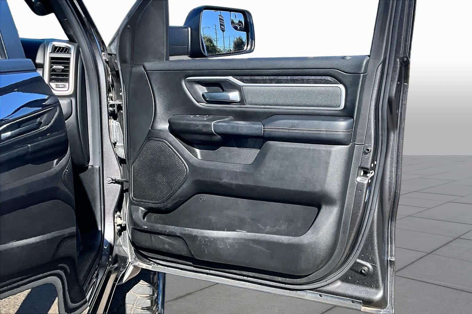 Used 2022 RAM 1500 Big Horn AWD/4WD image 22