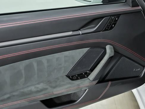 Used 2024 Porsche 911 Carrera GTS RWD image 17