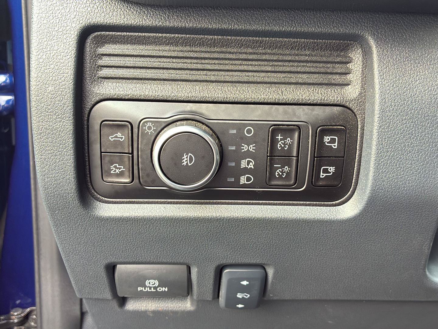 Used 2026 Ford F350 Lariat w/ Lariat Premium Package AWD/4WD image 20