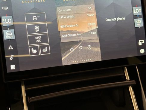 Used 2026 Land Rover Range Rover Velar Dynamic SE AWD/4WD image 28