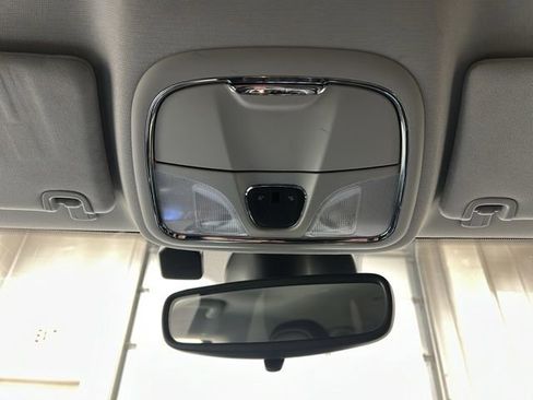 Used 2021 Jeep Cherokee Trailhawk image 22