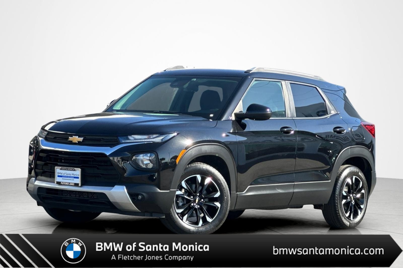 Used 2022 Chevrolet TrailBlazer LT FWD image 1