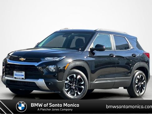 Used 2022 Chevrolet TrailBlazer LT FWD image 1